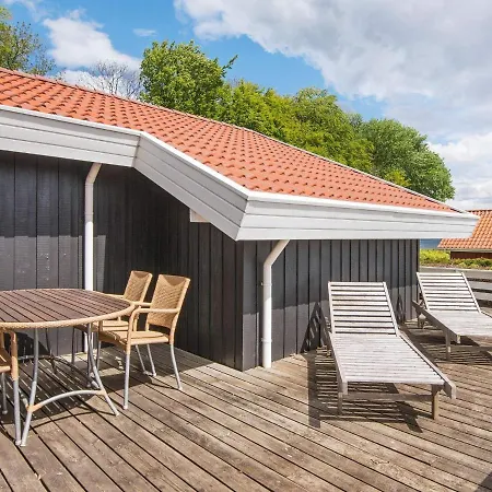 Four-bedroom Holiday In Sjolund 2 Sonder Bjert