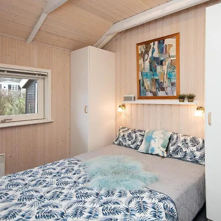 Holiday home Four-bedroom Holiday In Sjolund 2 *